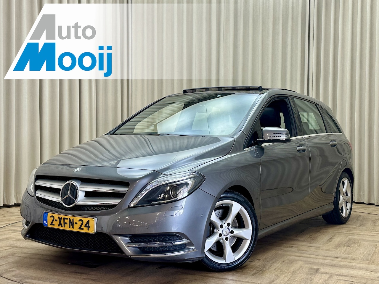 Mercedes-Benz B-klasse - 250 *Panoramadak* Stoelverwarming / Xenon / Navigatie / Cruise / ECC Clima / 17'' LMV - AutoWereld.nl