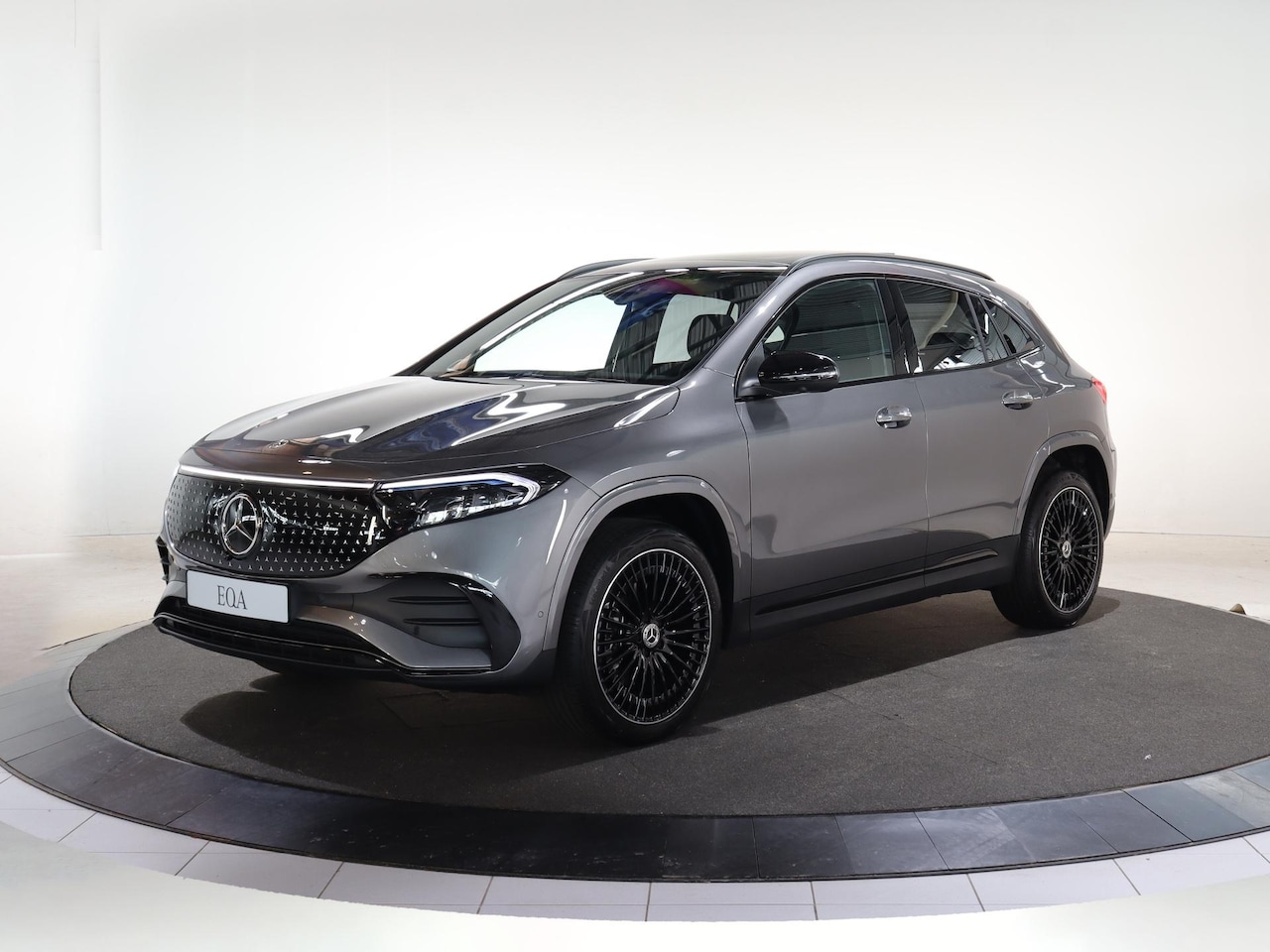 Mercedes-Benz EQA - 250+ Business Solution AMG 71 kWh | Premium plus pakket | Burmester | Panoramaschuifdak | - AutoWereld.nl