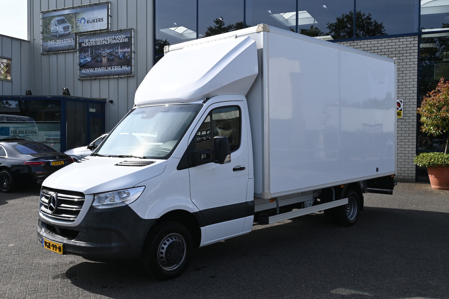 Mercedes-Benz Sprinter - 516 CDI L3 432 Bakwagen 10.25 MBUX met navigatie - AutoWereld.nl