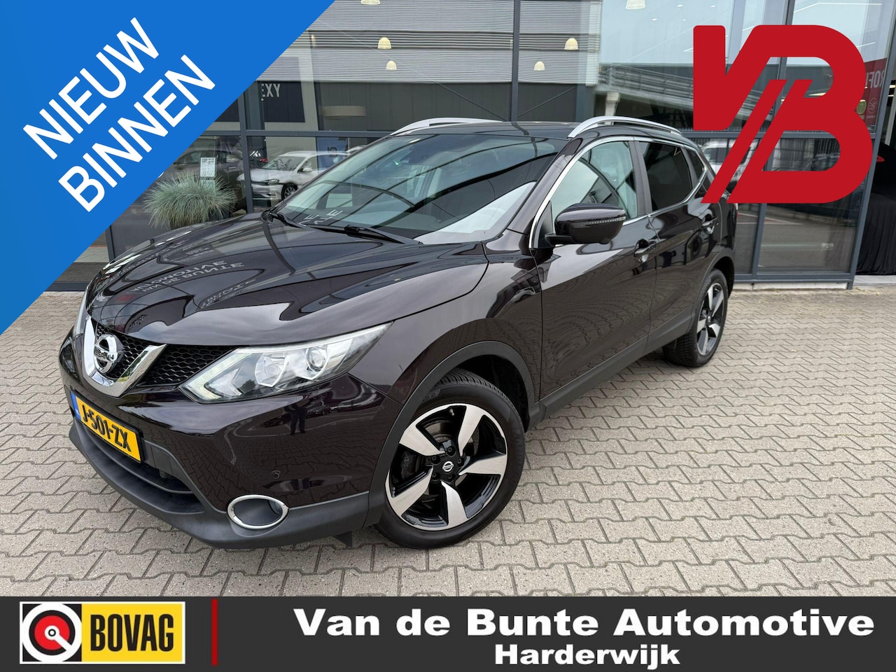 Nissan Qashqai - 1.6 Connect Edition *Trekhaak & Stoelverwarming* - AutoWereld.nl