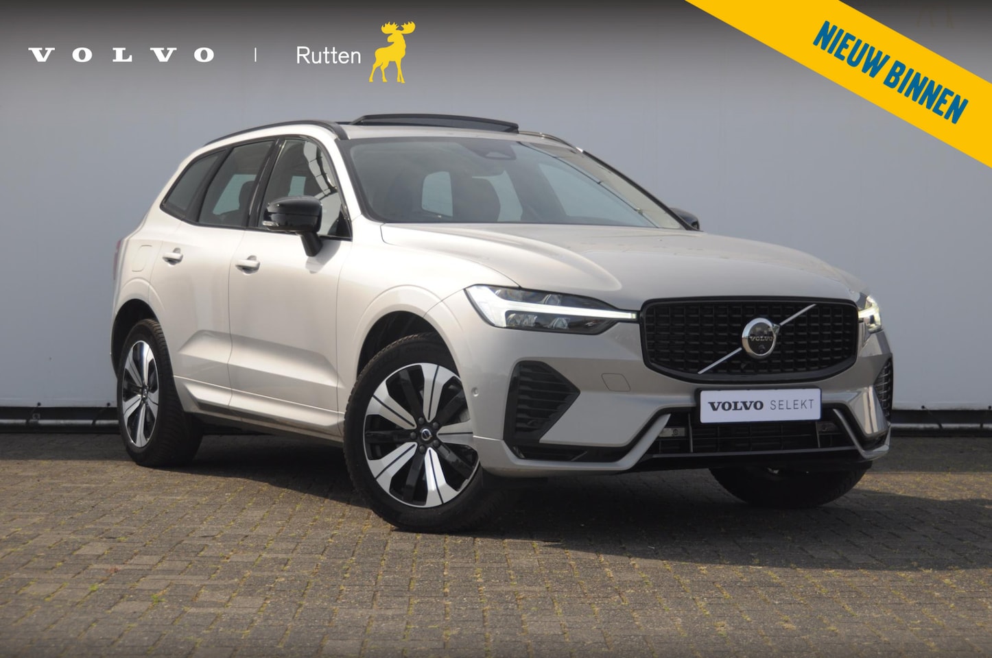 Volvo XC60 - T6 350PK Automaat AWD Plus Dark Long range / Trekhaak /Adaptieve cruise control / Panorama - AutoWereld.nl