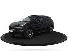 Lynk & Co 01 - | Adaptieve cruise control | BLIS | Panoramadak | 360 Camera | Infinity Audio | Elektrisch
