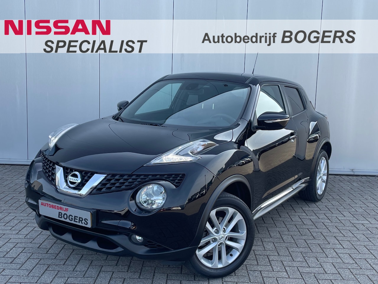 Nissan Juke - 1.6 N-Connecta Automaat Navigatie, Climate Control, Cruisecontrol, 17"Lm, Achteruitrijcame - AutoWereld.nl