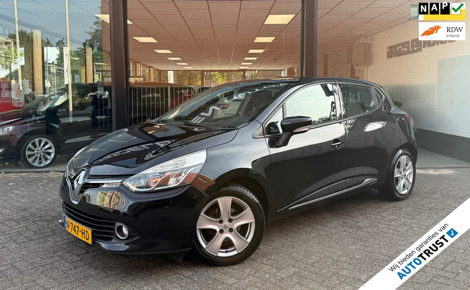 Renault Clio - TCe 1.2 120pk AUTOMAAT | AIRCO | NAVI | CRUISE | PDC - AutoWereld.nl