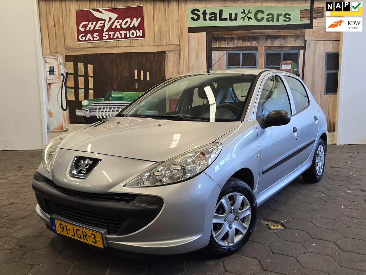 Peugeot 206 - 1.1 XR/49.000KM/N.A.P/5-DEURS/ - AutoWereld.nl