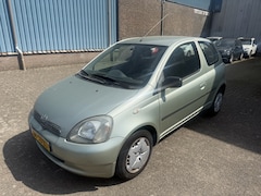 Toyota Yaris - 1.3-16V VVT-i Sol NAP origineel NL koppeling kapot