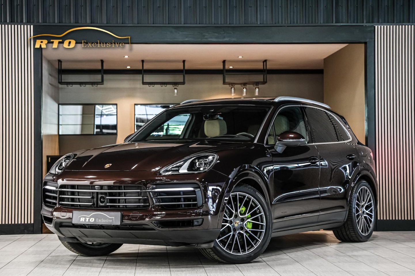 Porsche Cayenne - 3.0 E-Hybrid Platinum Edition|Innodrive|Pano - AutoWereld.nl