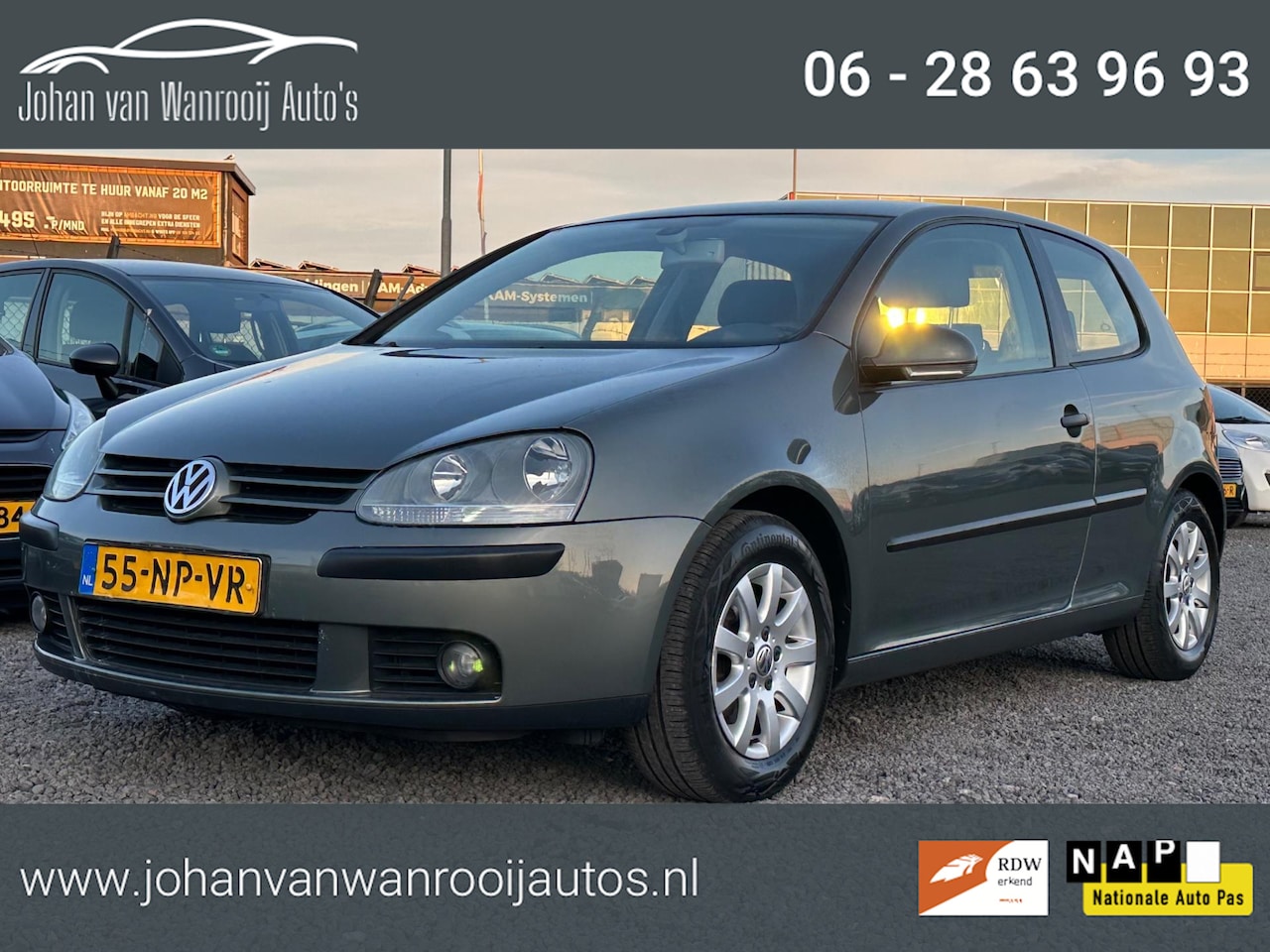 Volkswagen Golf - 1.6 FSI Comfortline/AIRCO/NAVI/NW APK - AutoWereld.nl