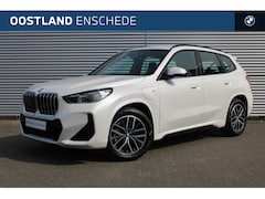 BMW X1 - xDrive25e High Executive M Sport Automaat / Trekhaak / Sportstoelen / Stoelverwarming / Ad