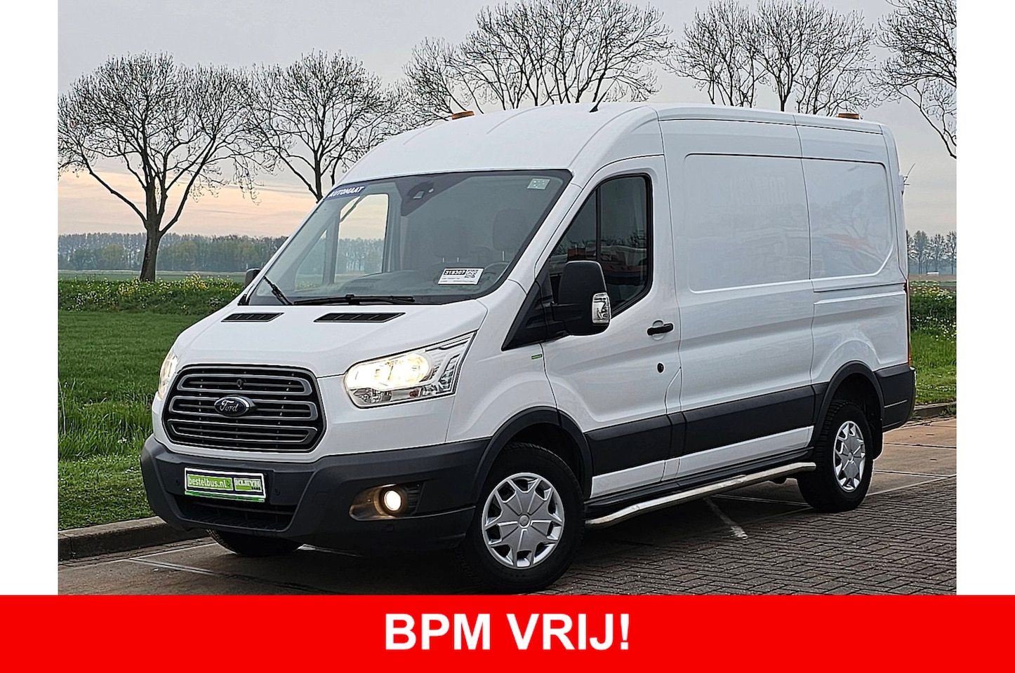 Ford Transit - 350 2.0 TDCI L2H2 Trend automaat, airco, navi, side bars, trekhaak, Euro6! - AutoWereld.nl