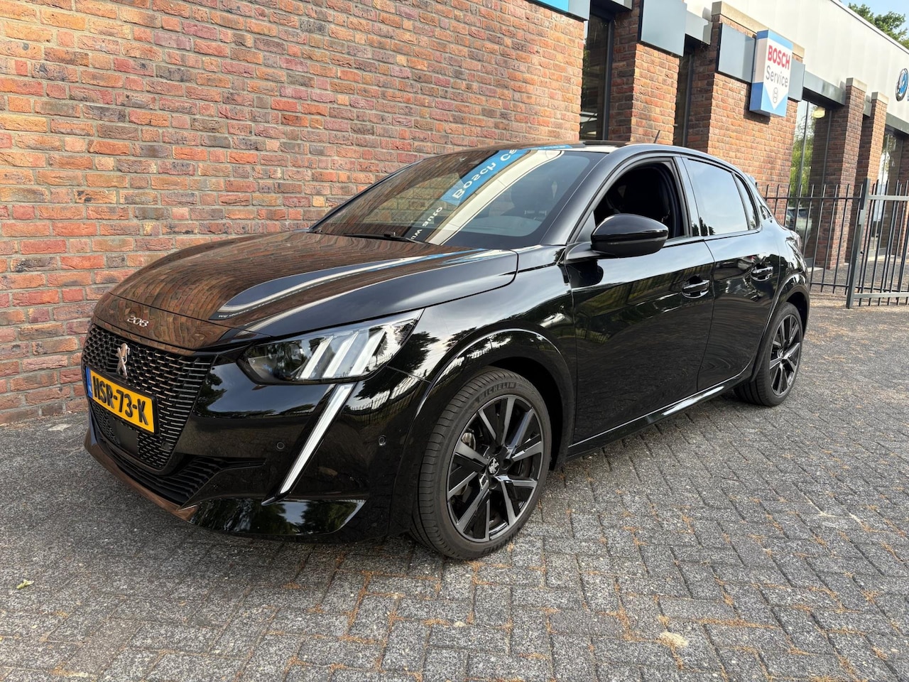 Peugeot 208 - 1.2 PureTech 100pk Automaat GT-pack|Camera|PDC - AutoWereld.nl
