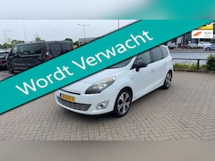 Renault Grand Scénic - 1.4 TCe Bose 1e eigenaar 131pk Navi Panorama Trekhaak