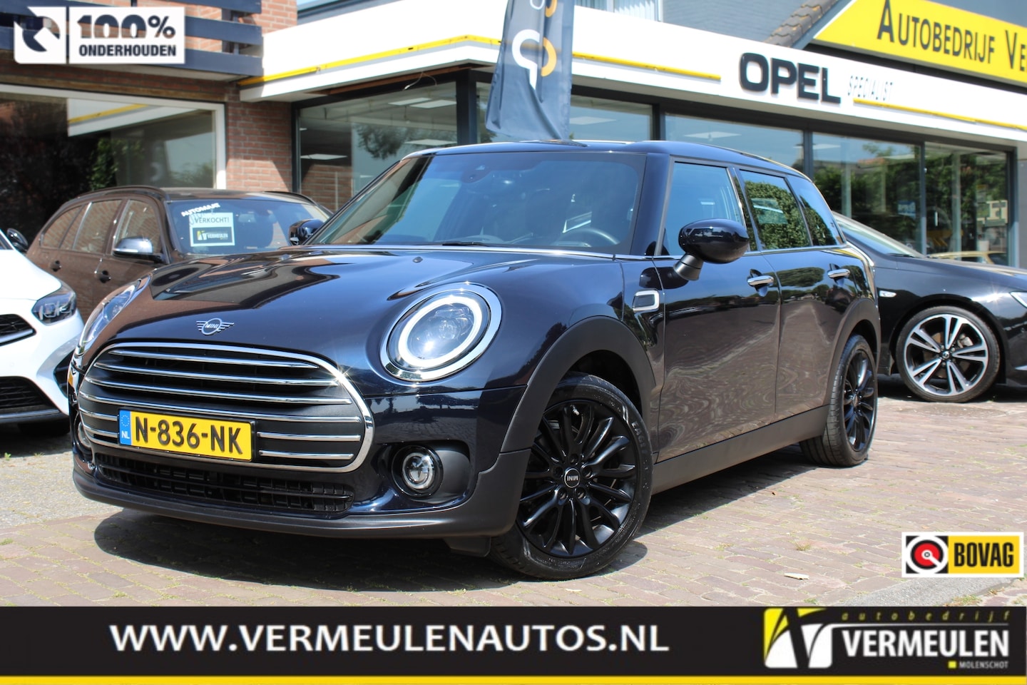 MINI Clubman - Mini (f54) 1.5 102PK Business Edition + 17"/ Navi/ Leder/ Full-LED/ Clima/ Camera/ NL auto - AutoWereld.nl
