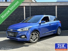 Hyundai i20 - 1.2 i-Motion Clima / LM / PDC / camera / Trekhaak/ 79.972KM