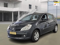 Renault Clio - 1.2-16V Special Line