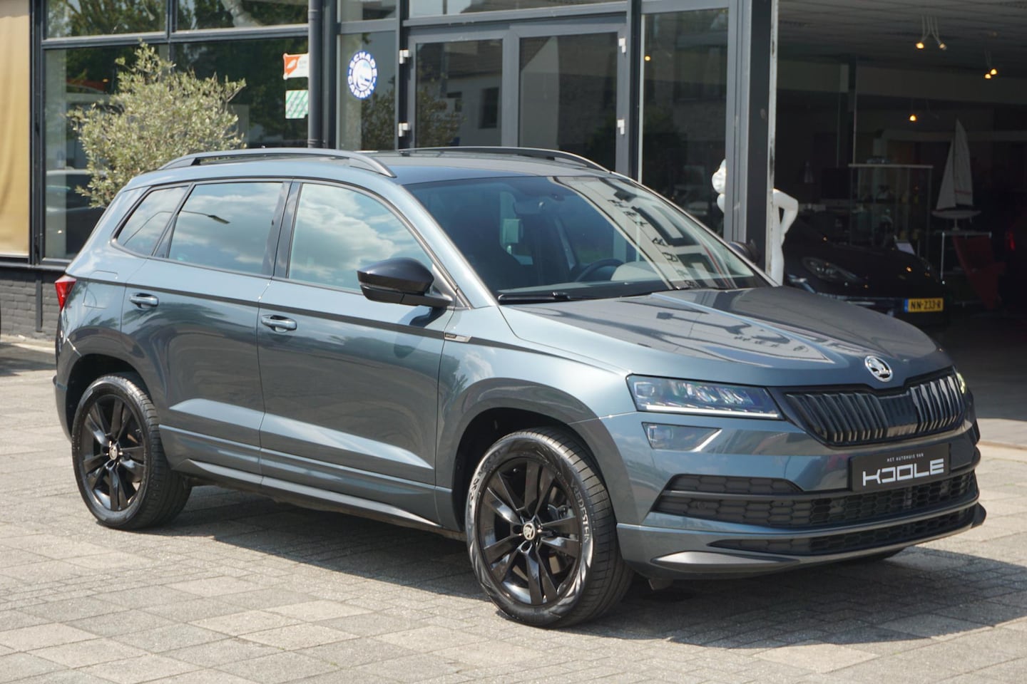 Skoda Karoq - 2.0 TSI 4x4 Sportline Business 2.0 TSI 4x4 Sportline Business - AutoWereld.nl