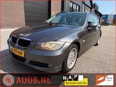 BMW 3-serie Touring - 318i Business Line| NWE.APK|HALF LEER|NAVIGATIE|