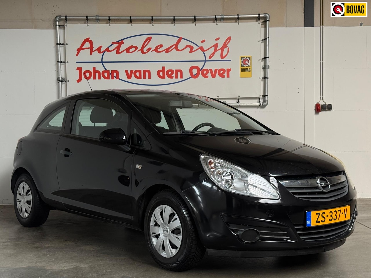 Opel Corsa - 1.2-16V '111' Edition|Airco| - AutoWereld.nl
