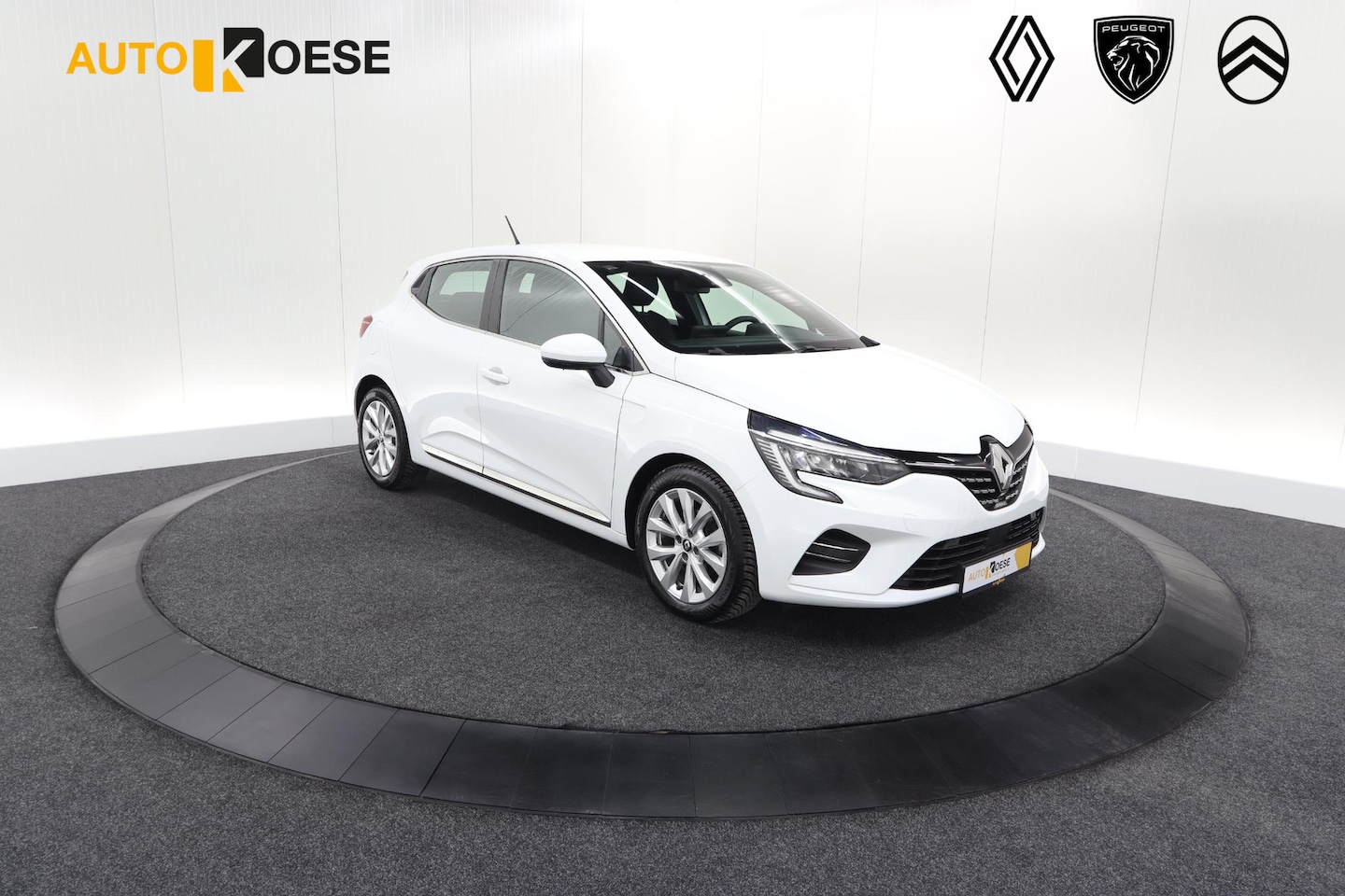Renault Clio - TCe 90 Techno | Camera | 9.3 Inch Scherm | Apple Carplay | Parkeersensoren - AutoWereld.nl