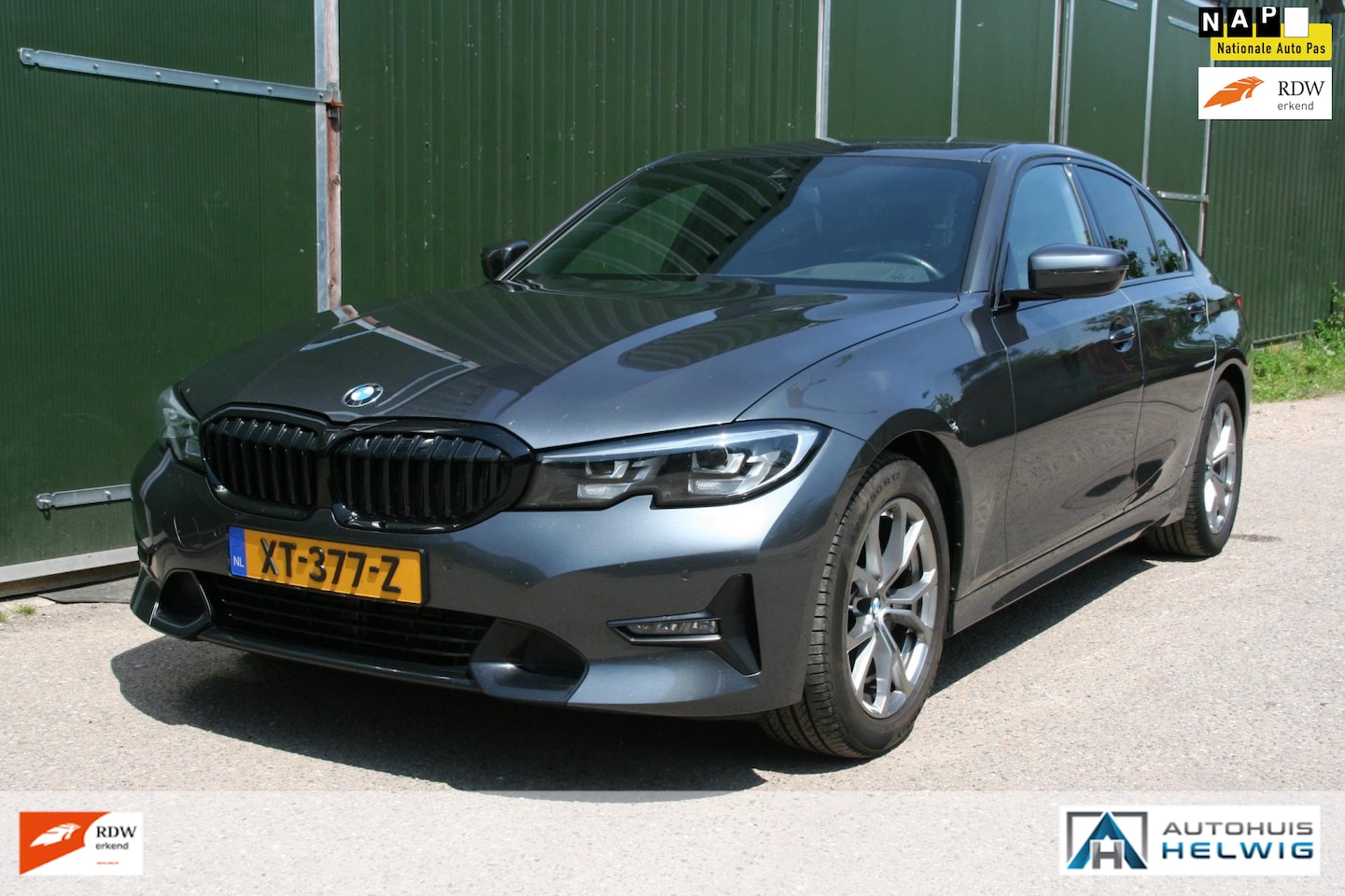 BMW 3-serie - 320i Executive Edition 320i Executive Edition, SPORT LINE, BLACK LINE, HEAD UP NAVIGATIE - AutoWereld.nl