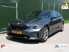 BMW 3-serie - 320i Executive Edition, SPORT LINE, BLACK LINE, HEAD UP NAVIGATIE