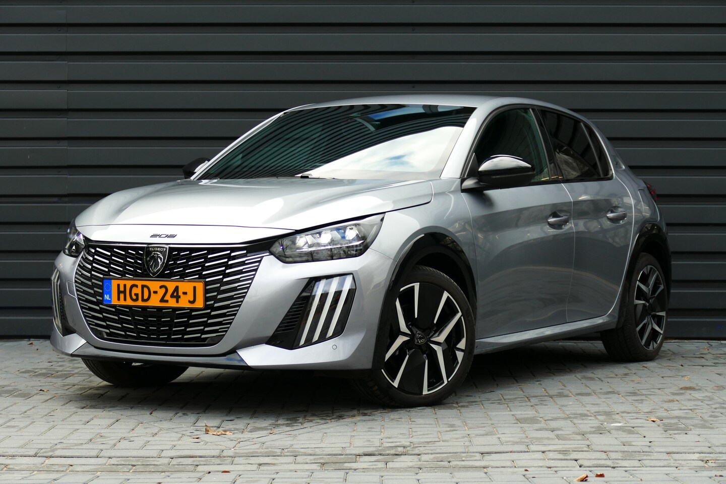 Peugeot 208 - 1.2 PURTECH 100PK 5-DRS GT / FACELIFT! / NAVI / CLIMA / PDC / 17"LMV / CAMERA / KEYLESS / - AutoWereld.nl