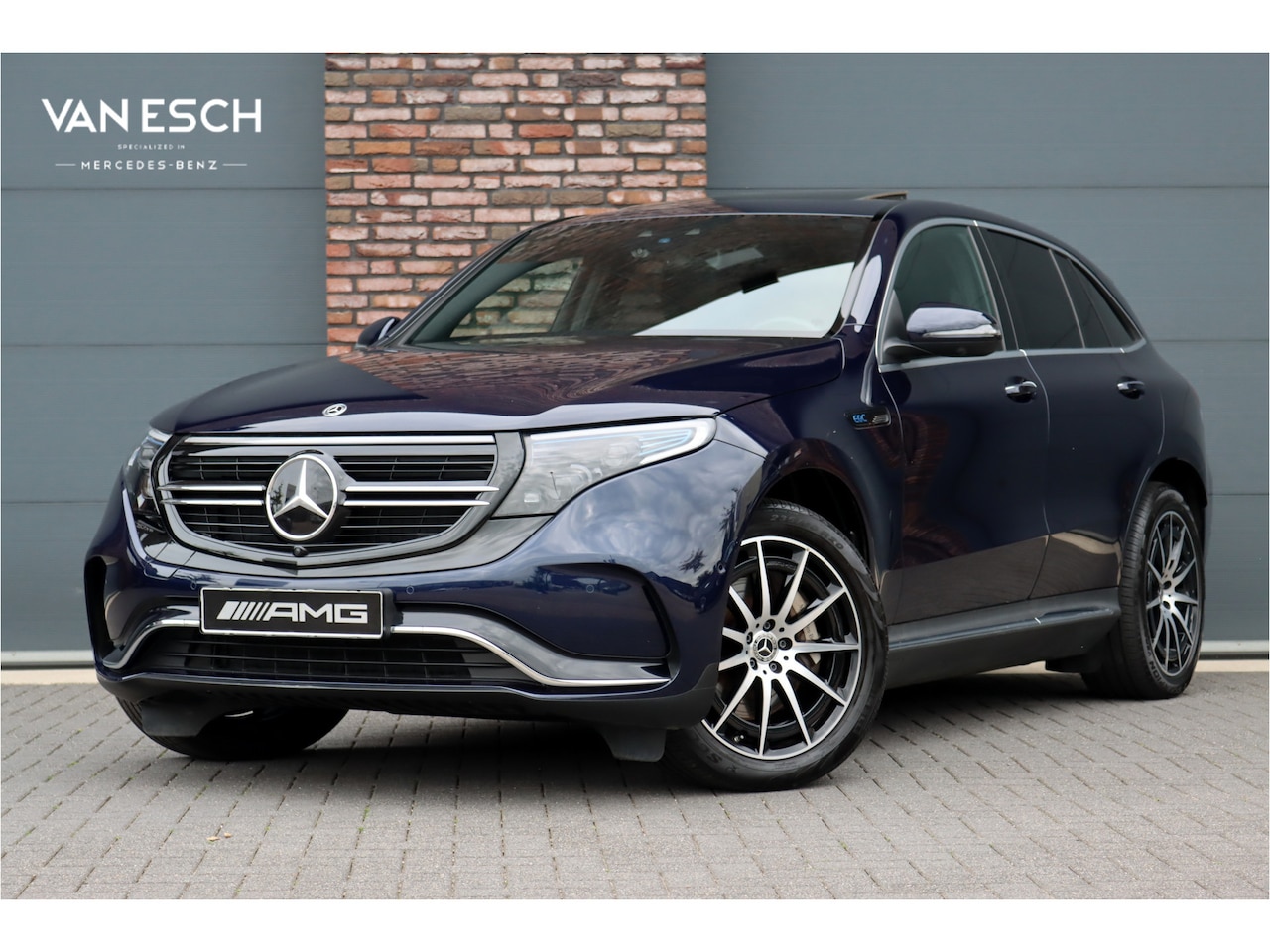 Mercedes-Benz EQC - 400 4-MATIC AMG Line 80 kWh | ex BTW €40.500,- | Schuifdak | Distronic+ | Memory | Verwarm - AutoWereld.nl