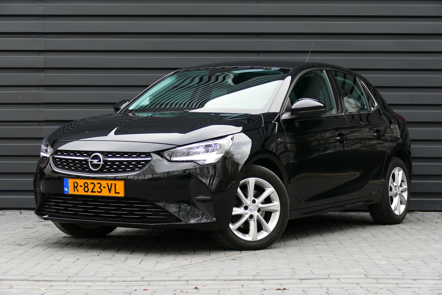 Opel Corsa - 1.2 TURBO 100PK 5-DRS ELEGANCE / NAVI / LED / AIRCO / BLUETOOTH / CRUISECONTROL / 1E EIGEN - AutoWereld.nl