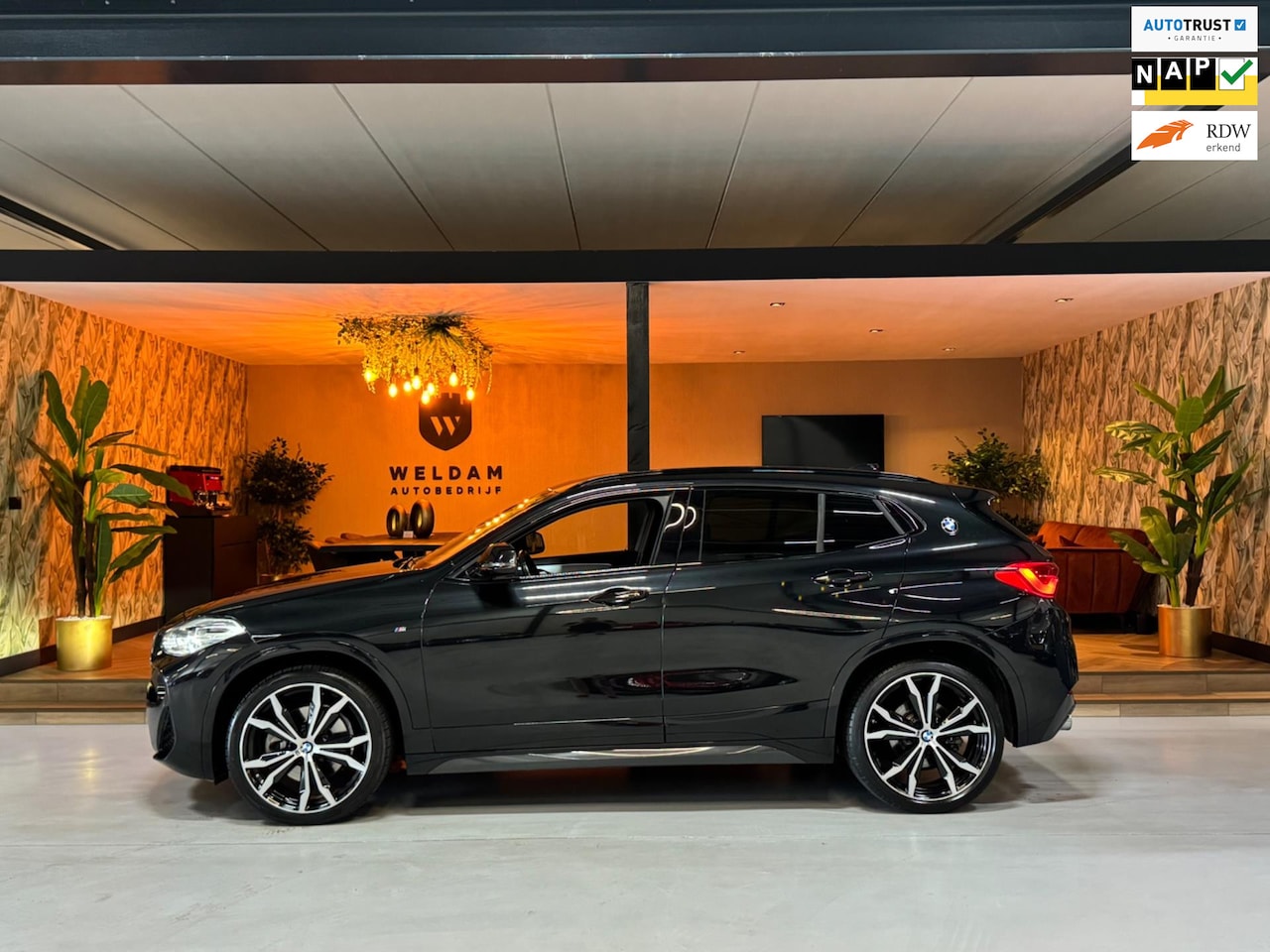 BMW X2 - SDrive20i High Executive M Sport Garantie Trekhaak Memory Stoelen Camera StoelVW Leder Sfe - AutoWereld.nl