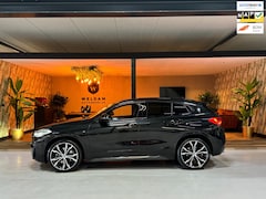 BMW X2 - SDrive20i High Executive M Sport Garantie Trekhaak Memory Stoelen Camera StoelVW Leder Sfe