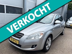 Kia Cee'd - 1.4 X-ecutive 5D 2007-Leder-Clima-New APK