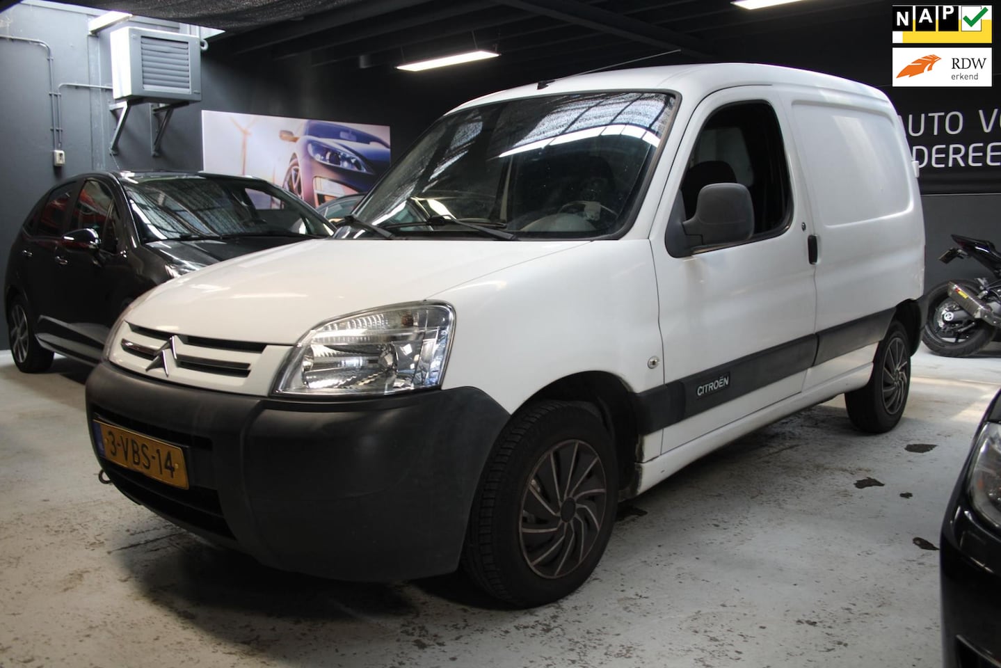 Citroën Berlingo - 1.6 HDI 600 First / nwe distri.riem / nieuwe apk / airco - AutoWereld.nl