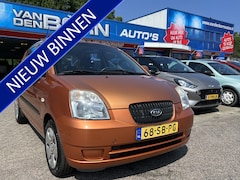 Kia Picanto - 1.0 LXE zeer weinig km APK 05-2026