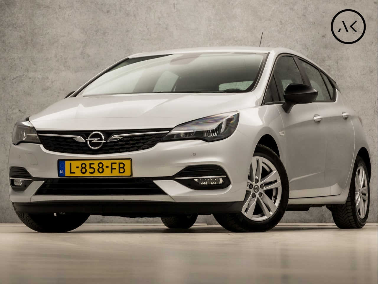 Opel Astra - 1.2 Edition (APPLE CARPLAY, CAMERA, CRUISE, SPORTSTOELEN, LED KOPLAMPEN, PARKEERSENSOREN, - AutoWereld.nl