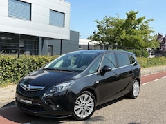 Opel Zafira Tourer - 1.4 Cosmo 7p. Cruise/climate control navi fietsendrager achteruitrijcamera panoramadak