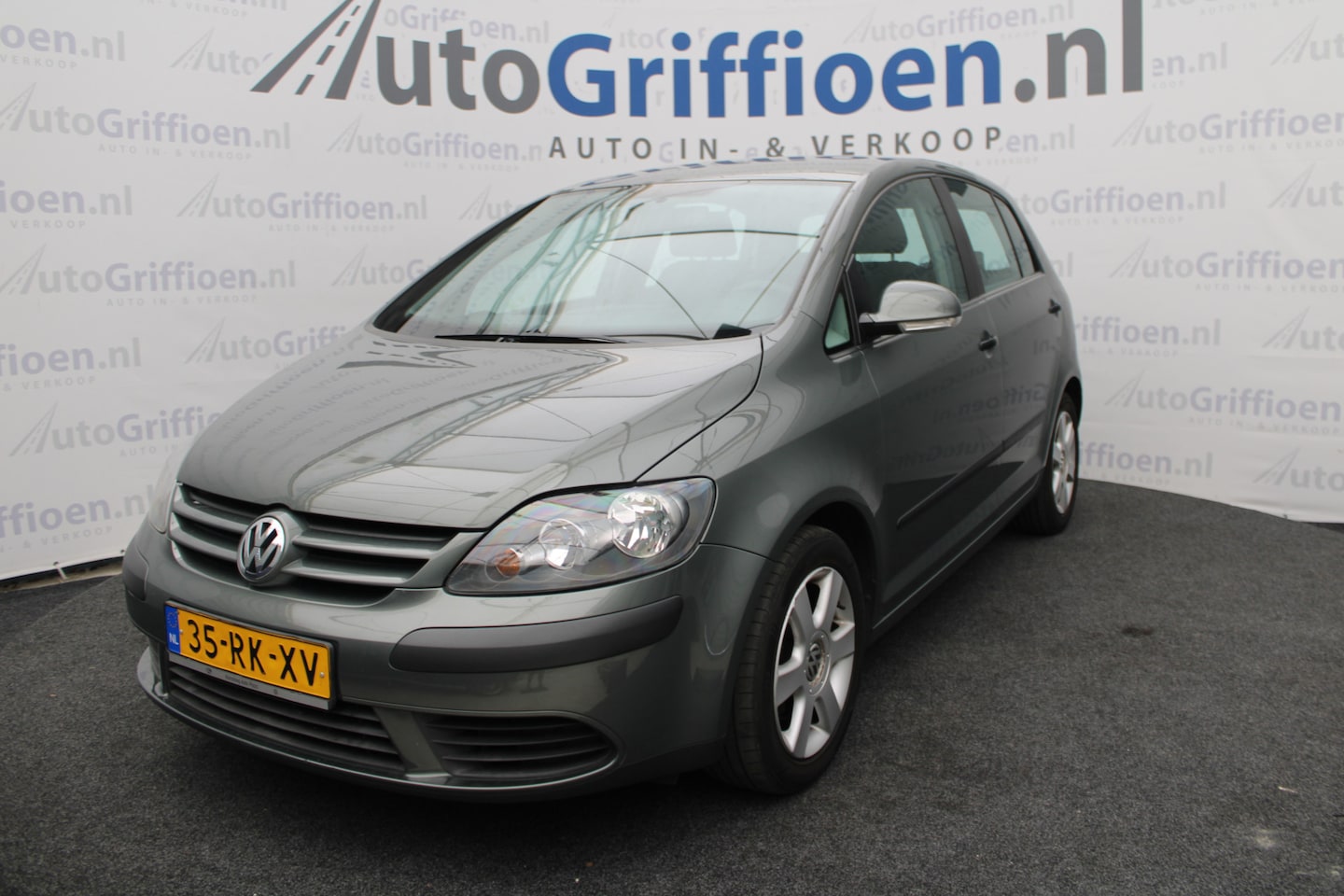 Volkswagen Golf Plus - 1.6 FSI Comfortline nette MPV met trekhaak - AutoWereld.nl