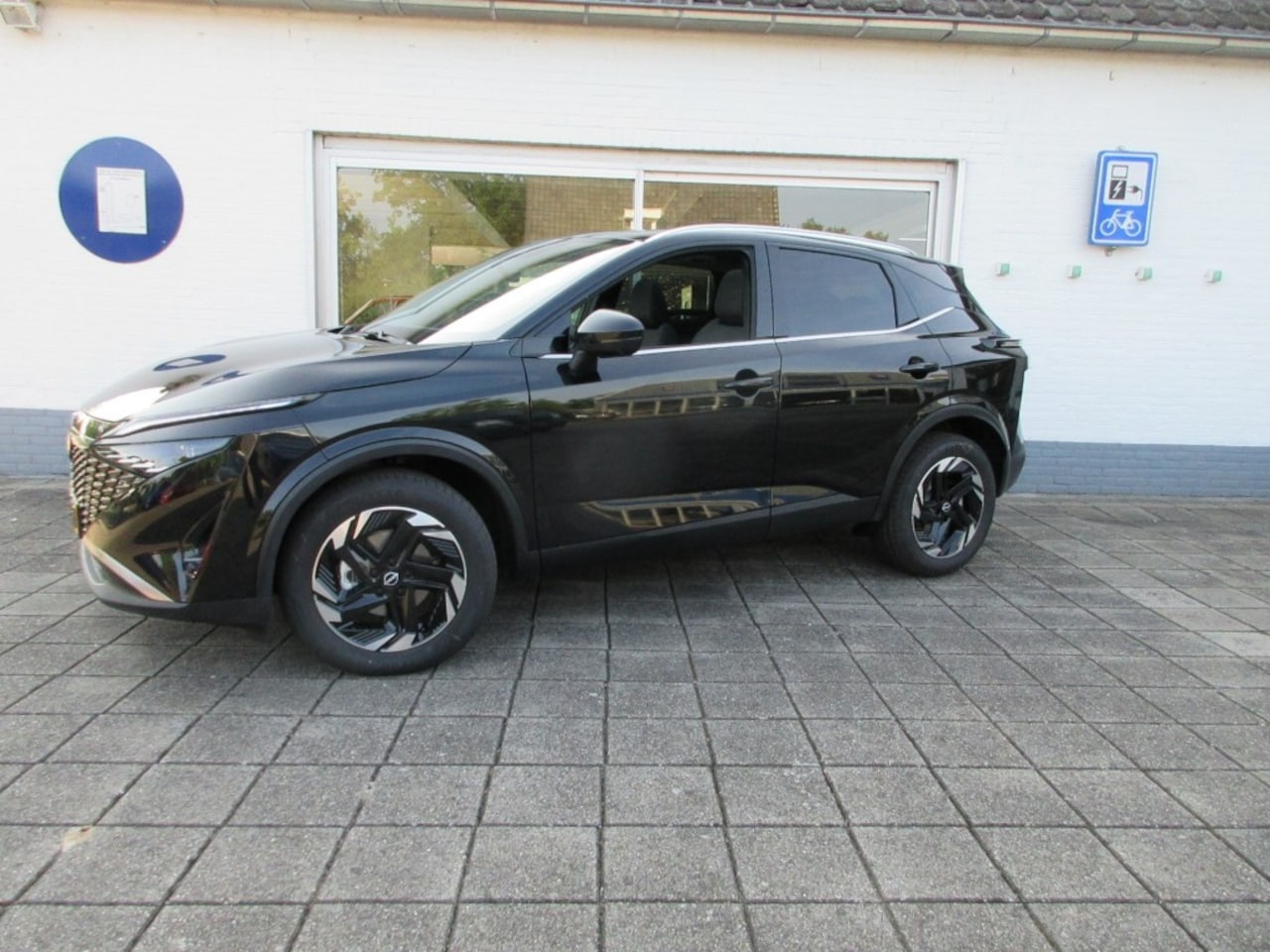 Nissan Qashqai - 1.3 MILD HYBRID AUTOMAAT N-CONNECTA DESIGN - AutoWereld.nl