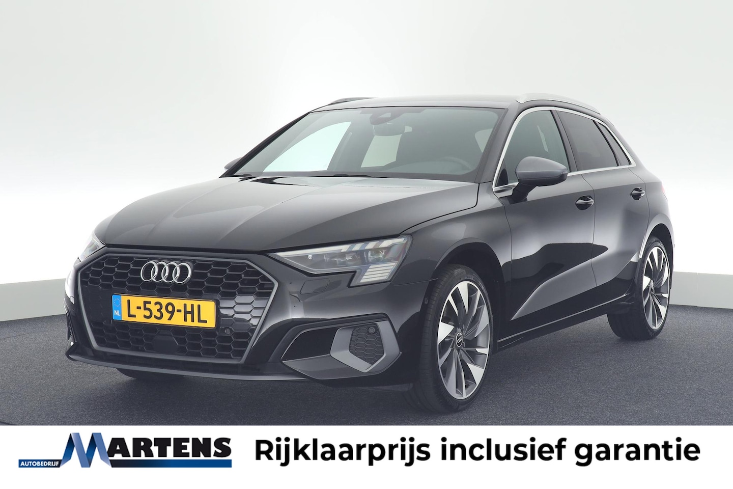 Audi A3 Sportback - 35 TFSI 150pk S-Tronic S-Line edition one Camera Keyless Navigatie Clima Virtual cockpit - AutoWereld.nl