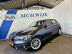 BMW 1-serie - 118i Executive Sport / Sportstoelen / LED / NL Auto