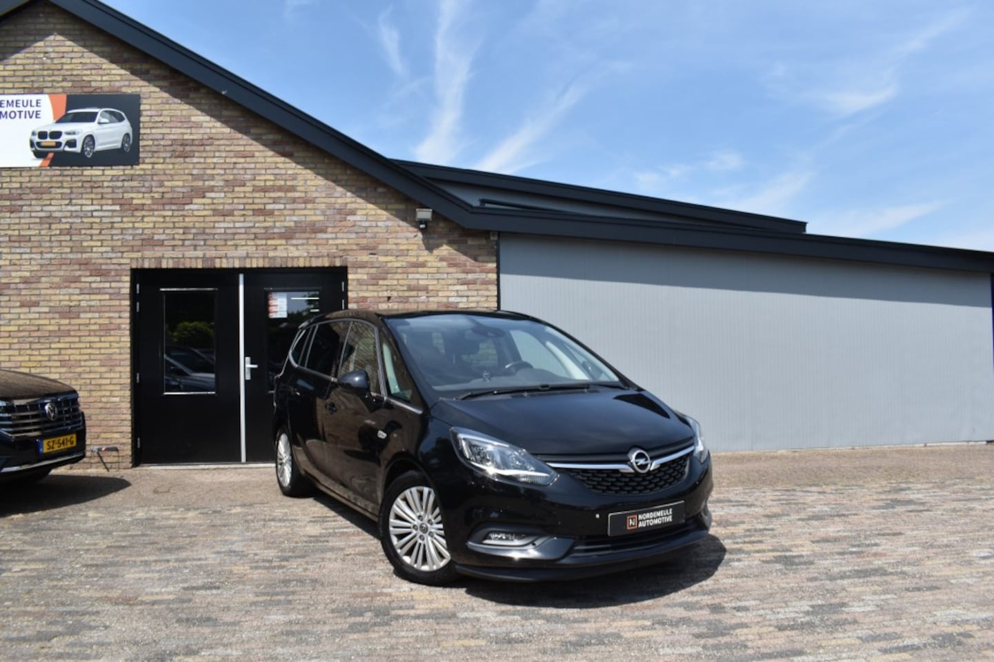 Opel Zafira - 1.4 TURBO BUS+ 7P. Navi, Camera, Trekhaak - AutoWereld.nl