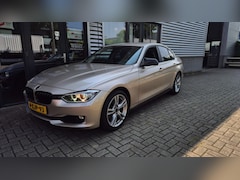 BMW 3-serie - 320i EffiicientDynamics Edition Executive LEDER NAVI ACC PDC