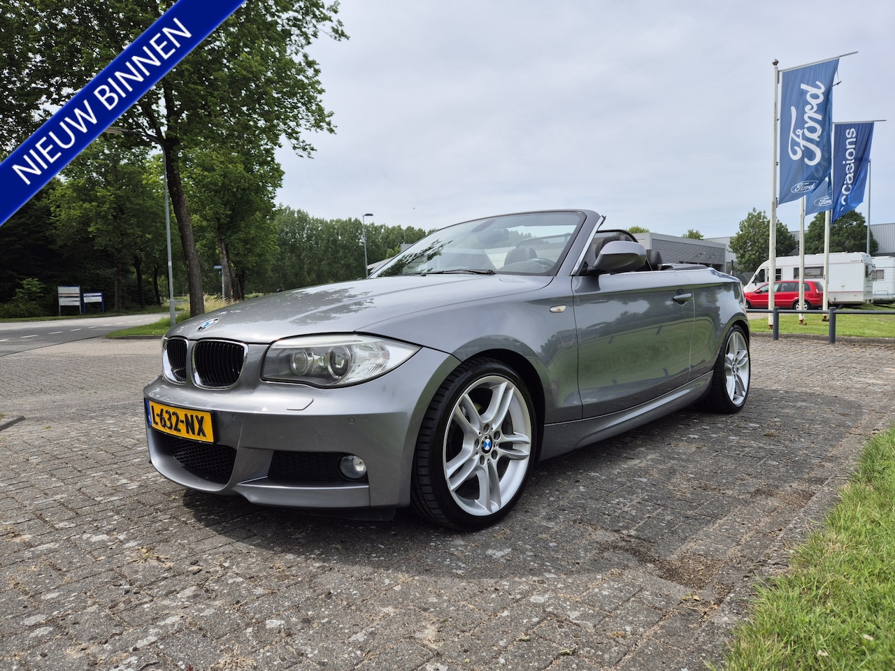 BMW 1-serie Cabrio - 118i M sport navigatie stoelverwarming trekhaak xenon windscherm - AutoWereld.nl