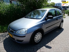 Opel Corsa - 1.2-16V 4-Cilinder Airco Navi Trekhaak Zuinig APK April 2026