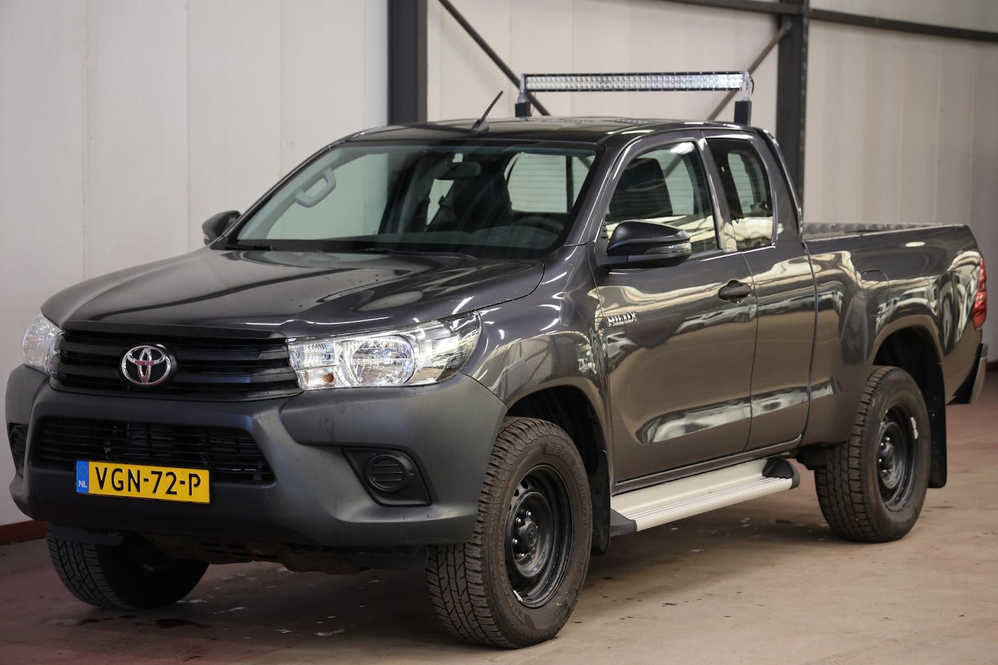 Toyota HiLux - 2.4 D-4D 150PK Xtra Cab 4X4 - AutoWereld.nl