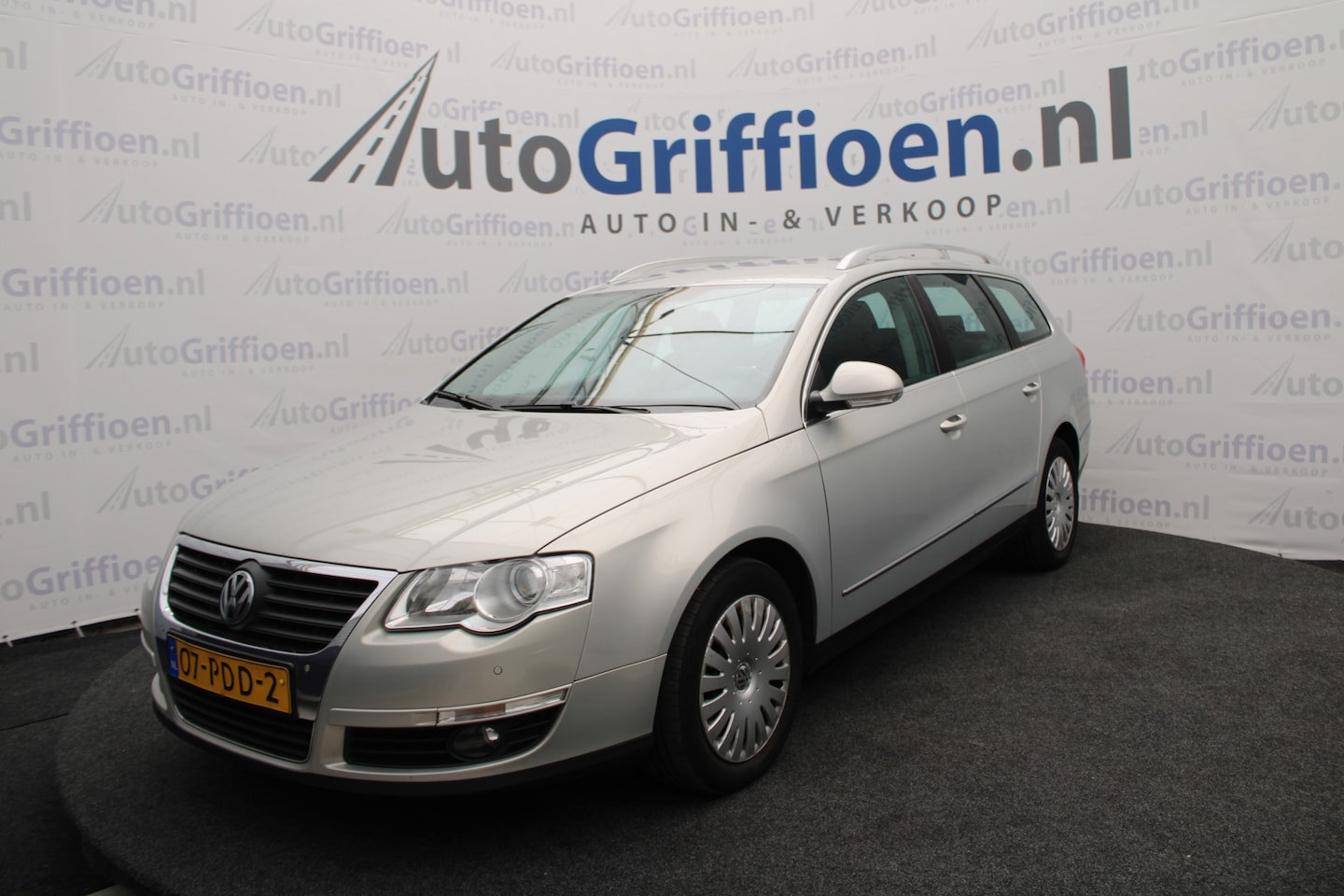 Volkswagen Passat Variant - 1.4 TSI Comfortline BlueMotion nette automaat met navi - AutoWereld.nl