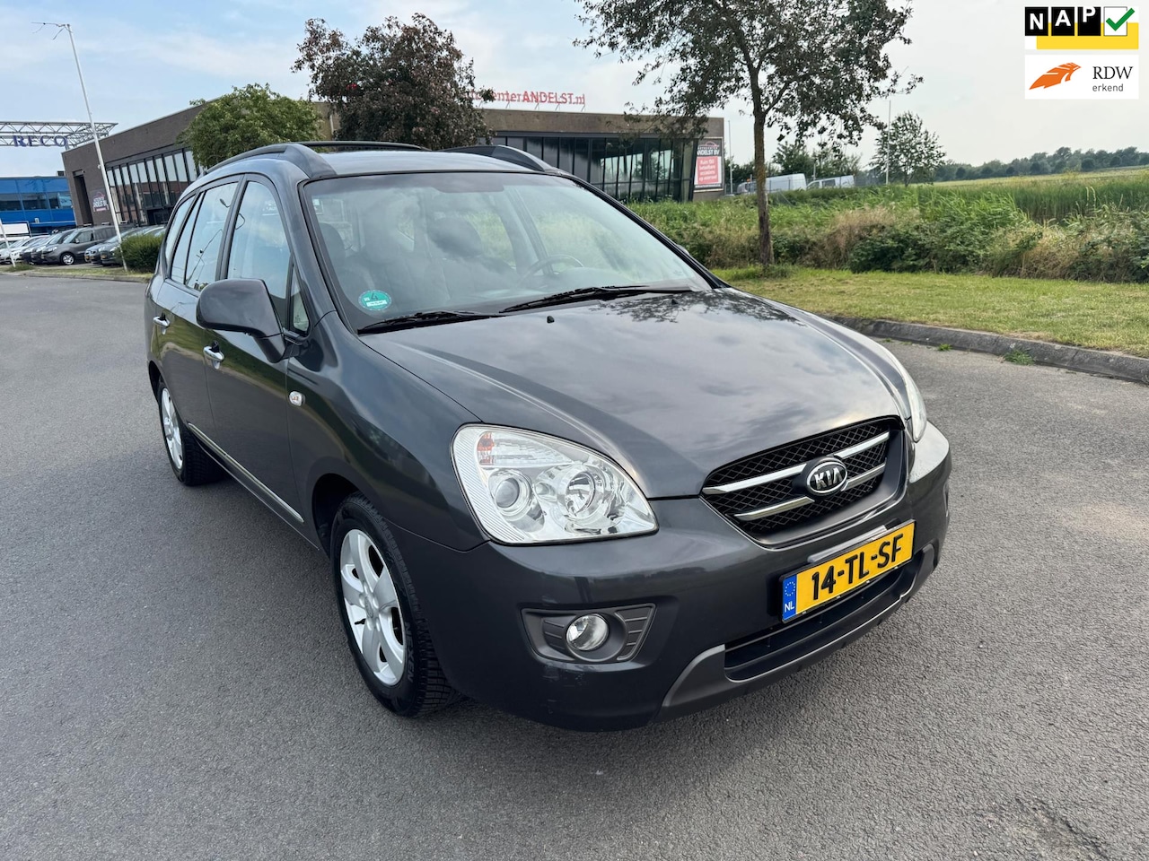 Kia Carens - 2.0 CVVT X-ecutive 2.0 CVVT X-ecutive, Aut, Trekhaak, Pdc, Cruise/Climate control, Geen import, Nap! - AutoWereld.nl