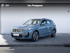 BMW iX1 - xDrive30 M-Sport Stuurwielrand Verwarming / Adaptief Onderstel / Comfort Acces / Binnen &