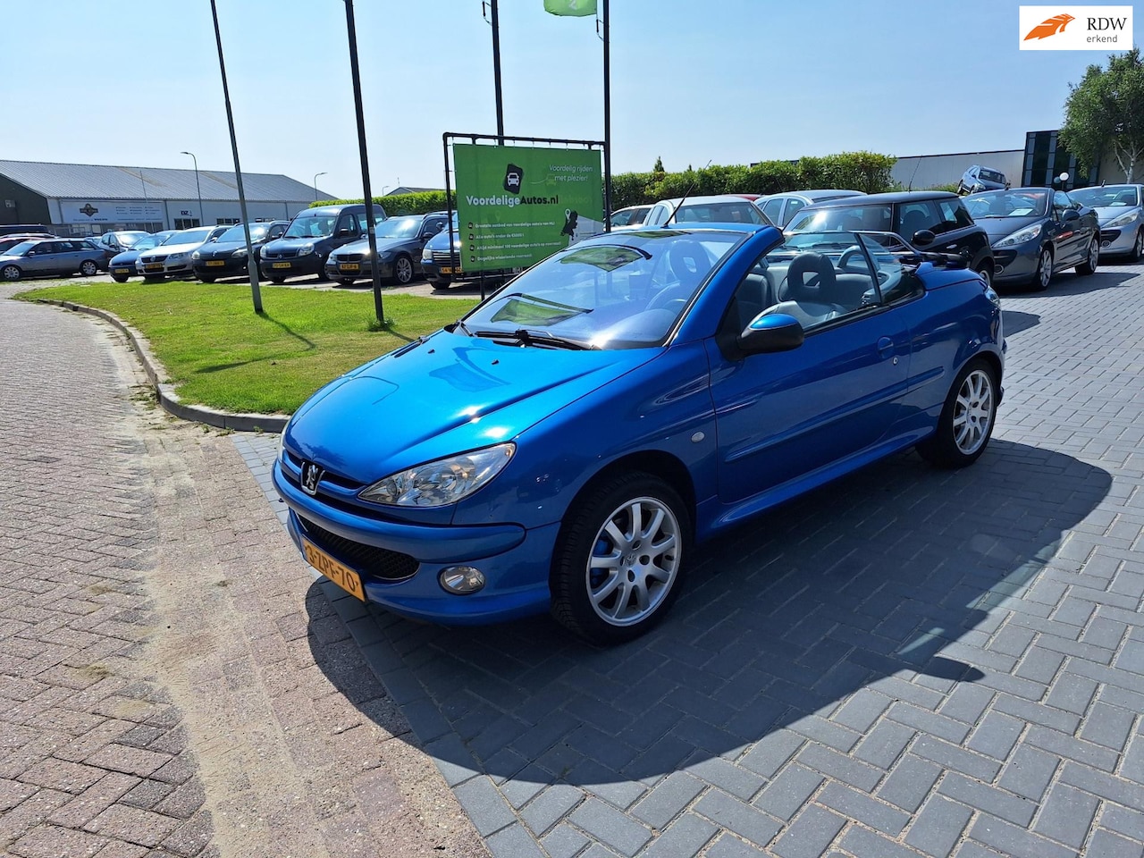 Peugeot 206 CC - 1.6-16V / Nette auto / APK maart 2026 - AutoWereld.nl
