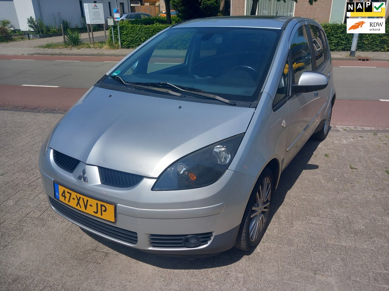Mitsubishi Colt - 1.5 Sky 1.5 Sky - AutoWereld.nl