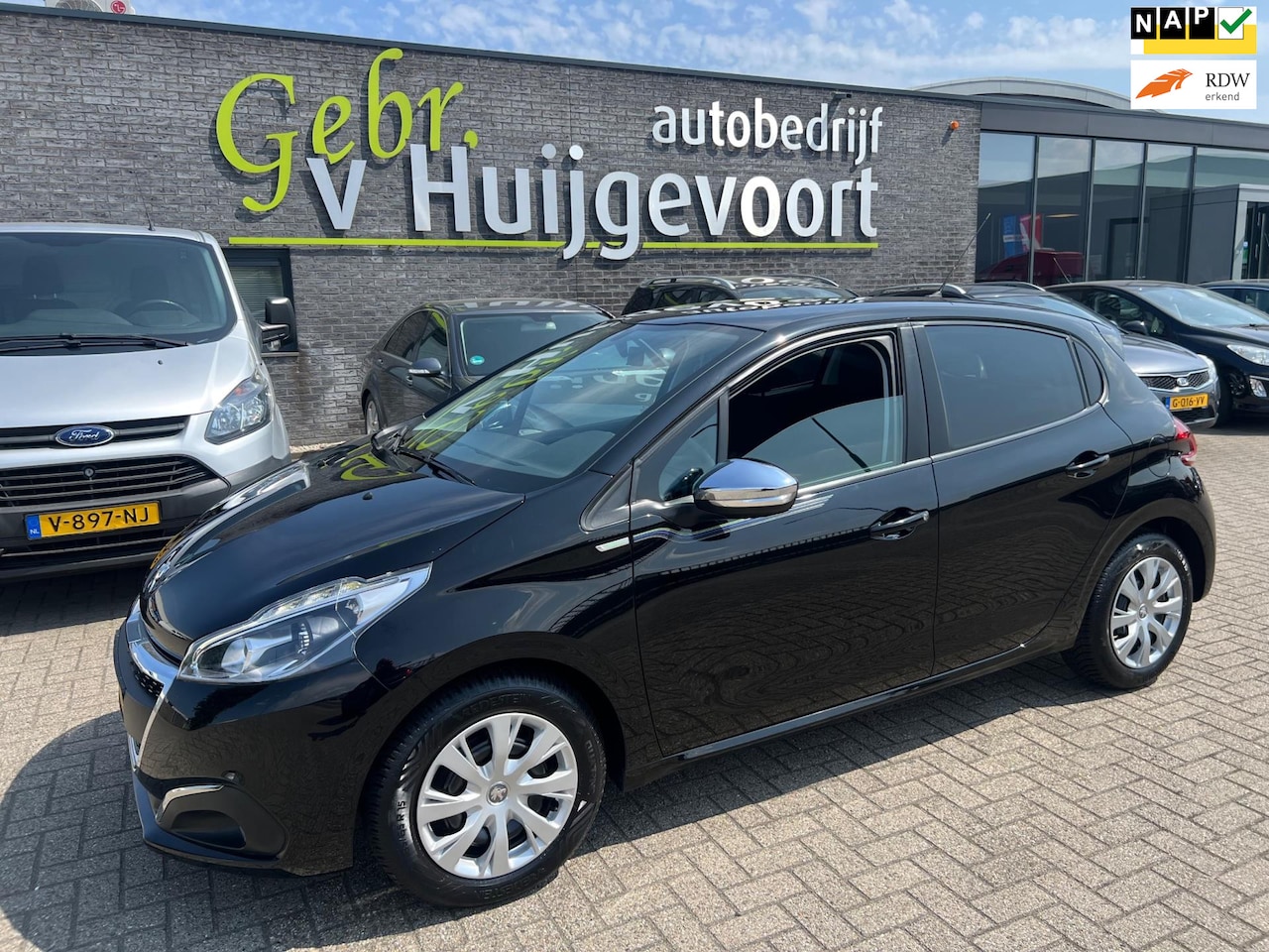 Peugeot 208 - 1.2 PureTech Urban Soul 1.2 PureTech Urban Soul - AutoWereld.nl